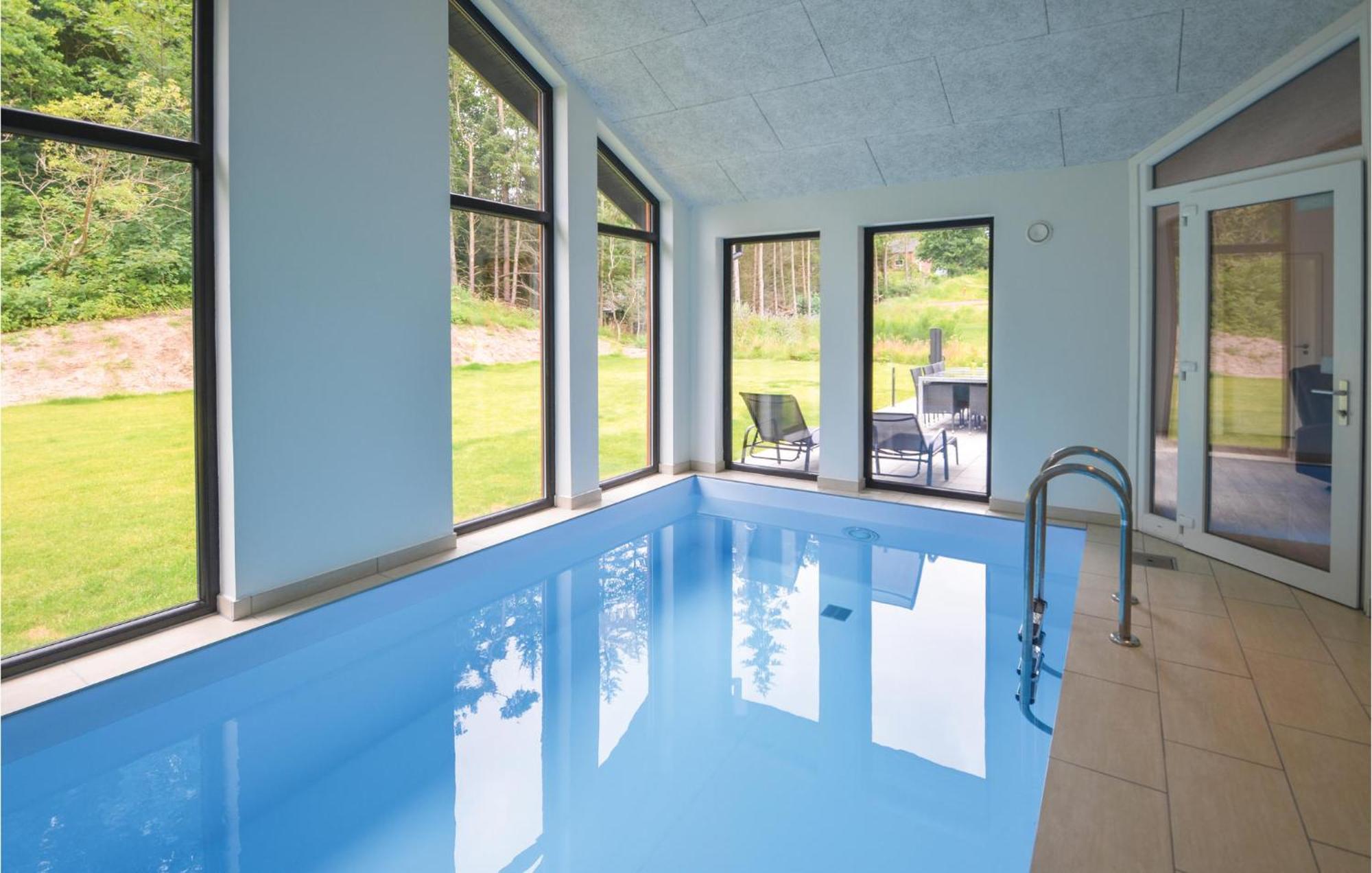 Amazing Home In Ebeltoft With Indoor Swimming Pool Eksteriør bilde