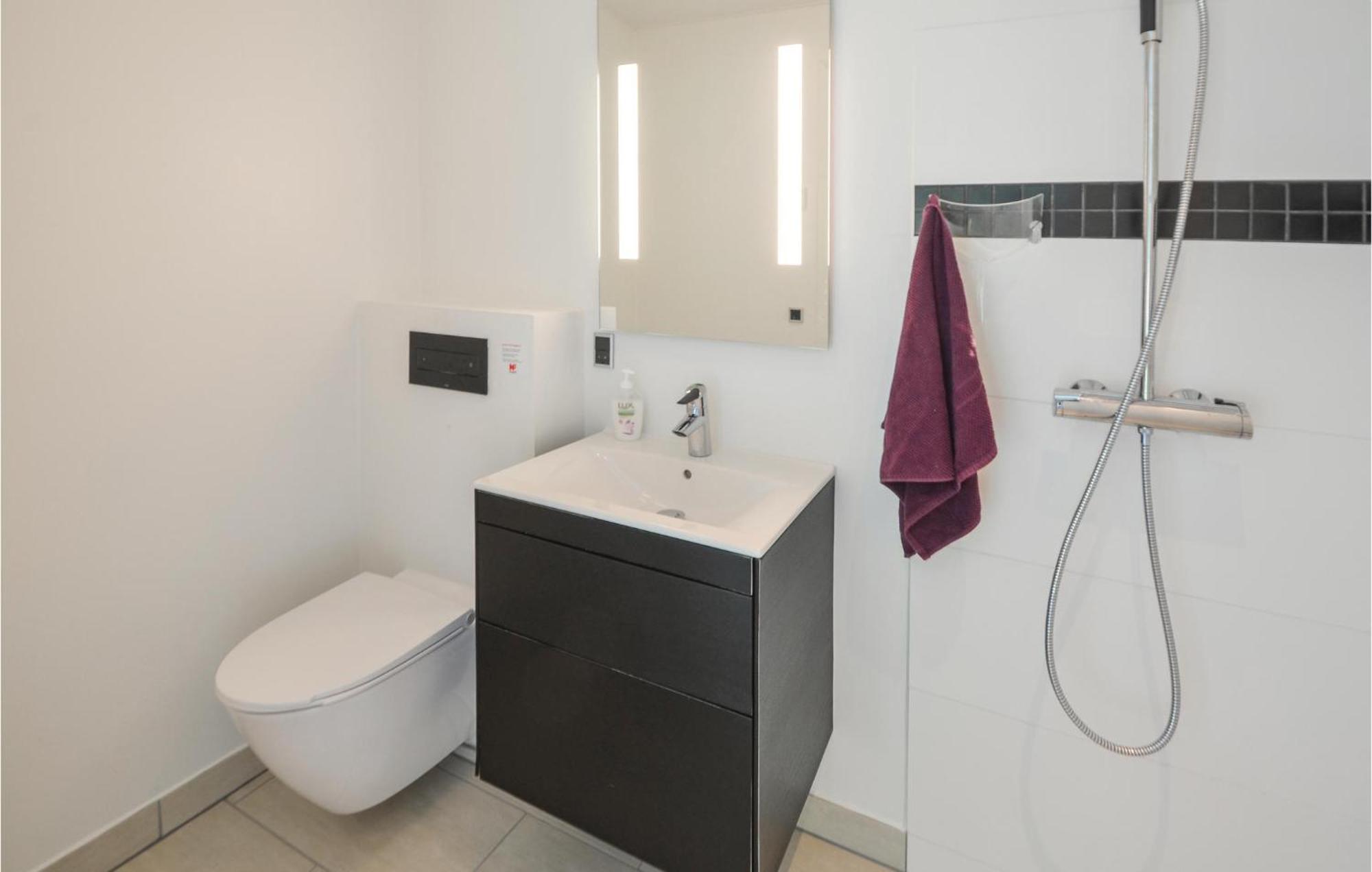 Amazing Home In Ebeltoft With Indoor Swimming Pool Eksteriør bilde