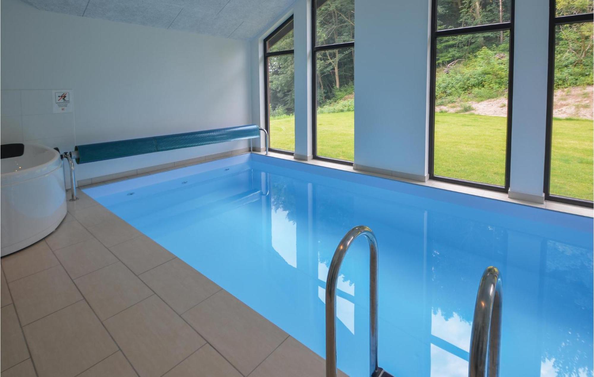Amazing Home In Ebeltoft With Indoor Swimming Pool Eksteriør bilde